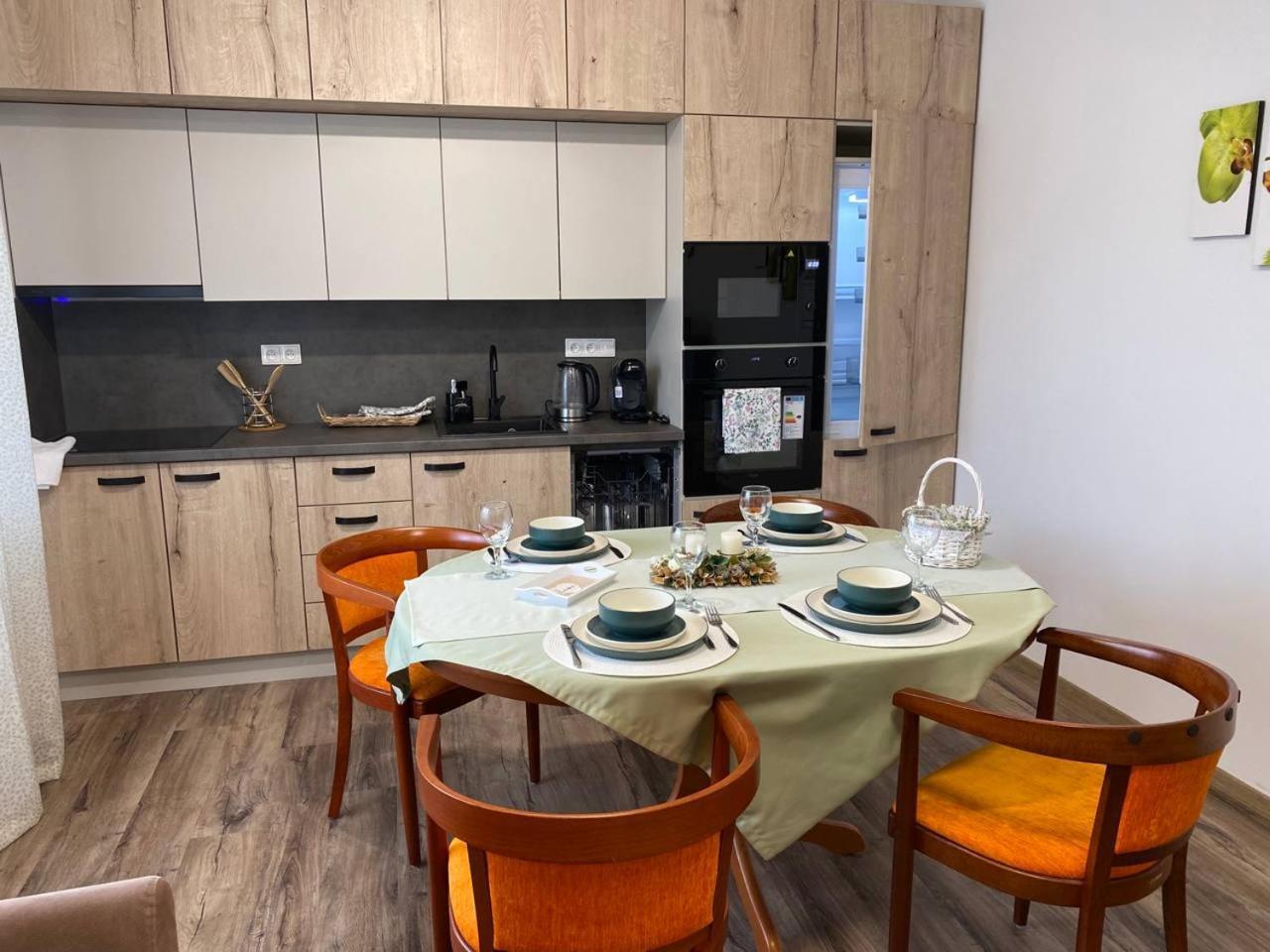 Ferienwohnung Perla Hradce 103 Hradec Králové Exterior foto