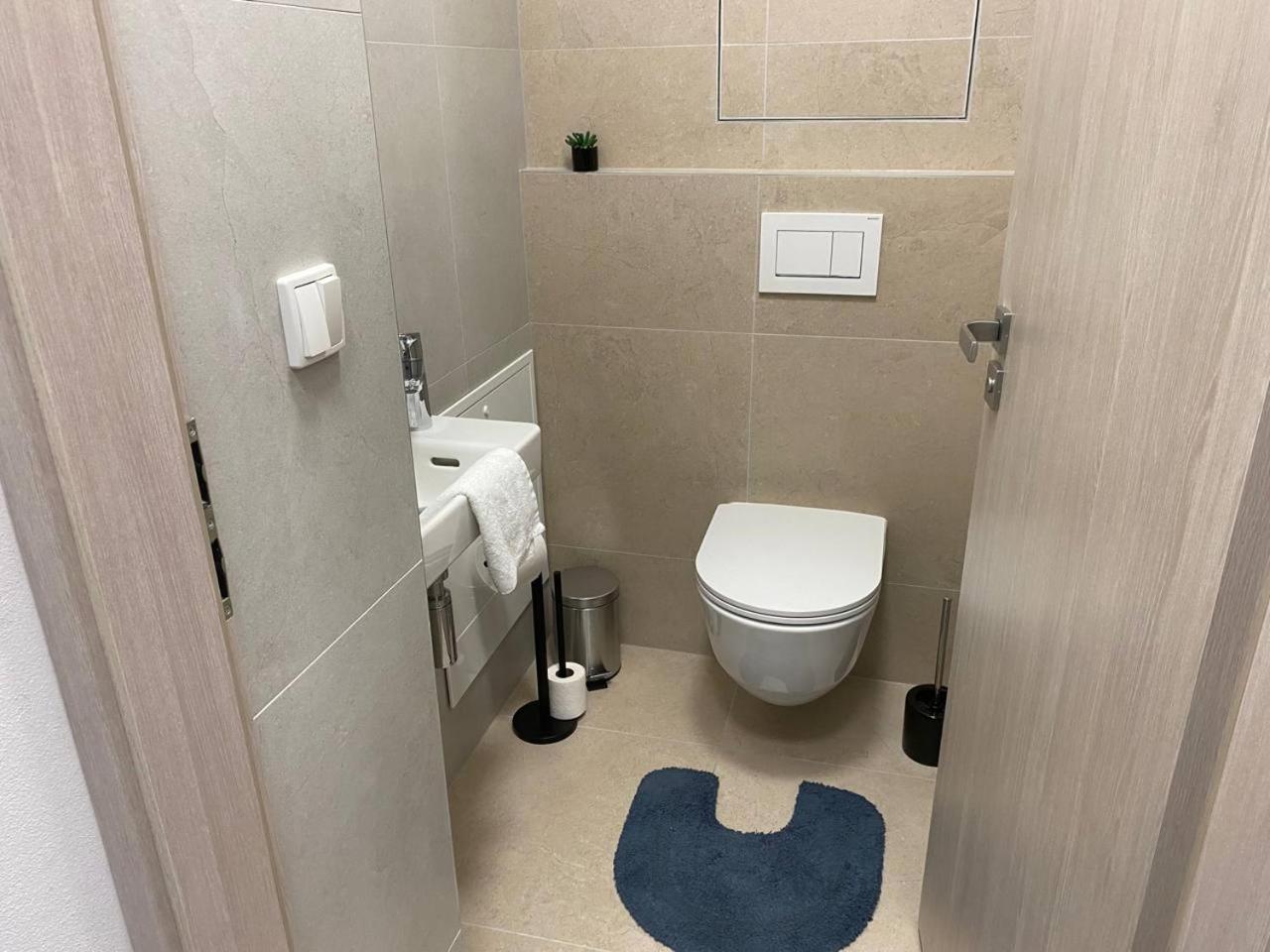 Ferienwohnung Perla Hradce 103 Hradec Králové Exterior foto