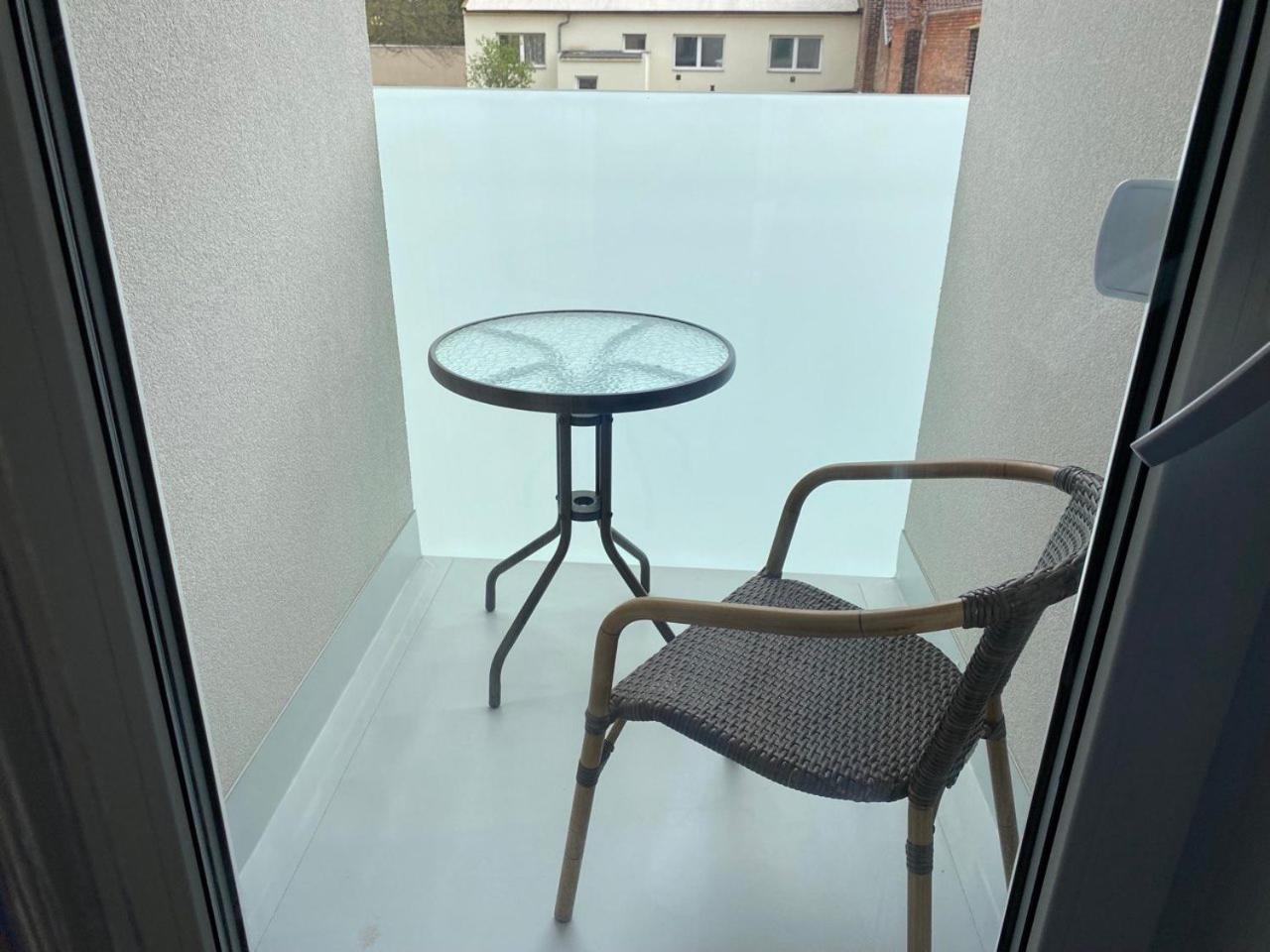Ferienwohnung Perla Hradce 103 Hradec Králové Exterior foto