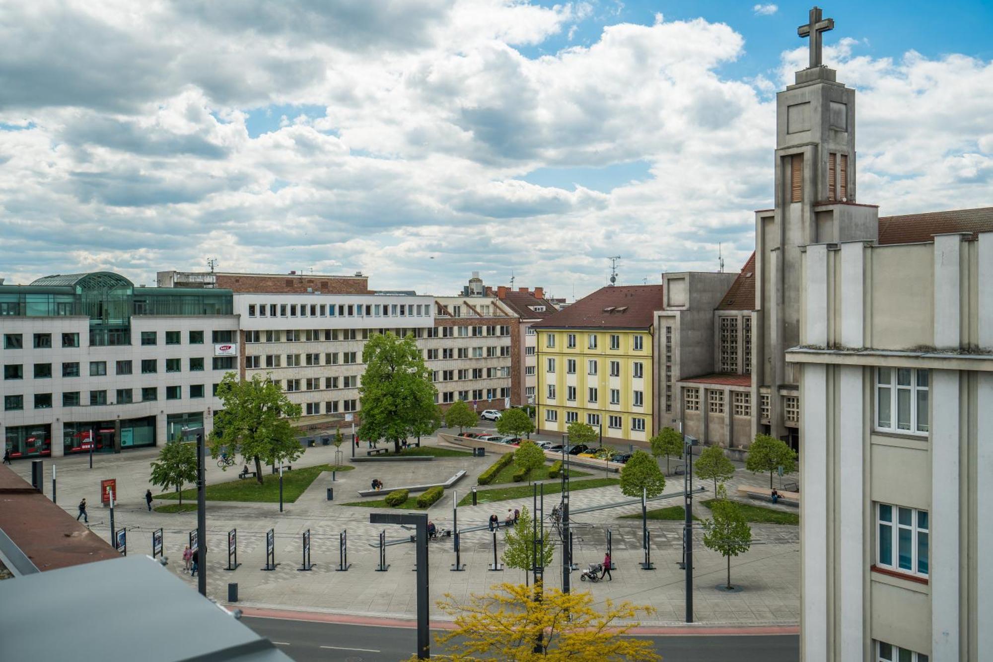 Ferienwohnung Perla Hradce 103 Hradec Králové Exterior foto