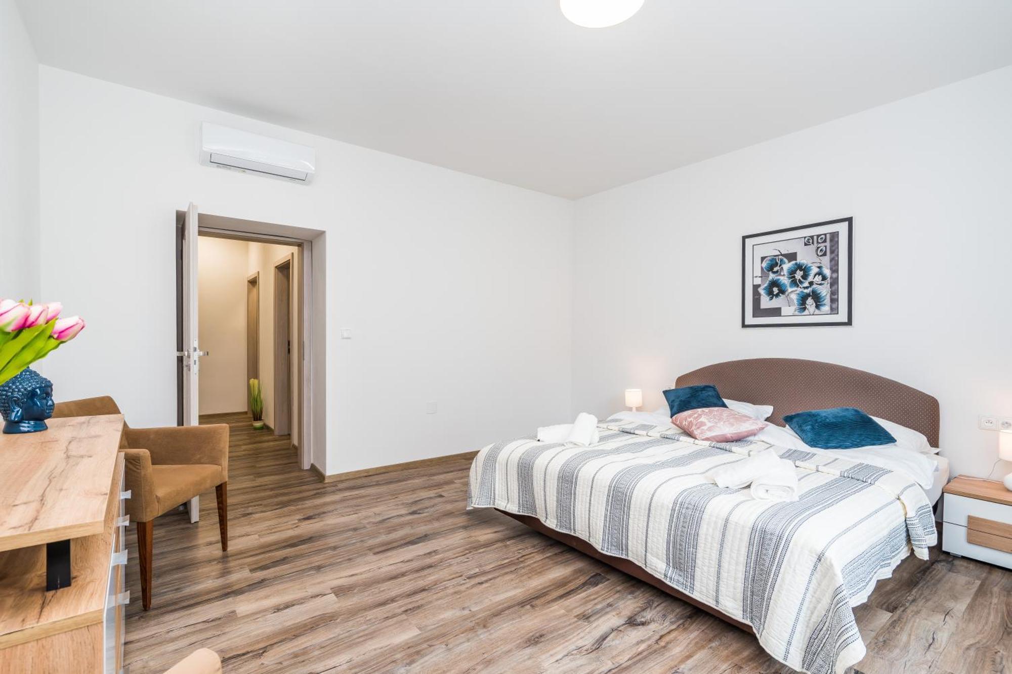 Ferienwohnung Perla Hradce 103 Hradec Králové Exterior foto